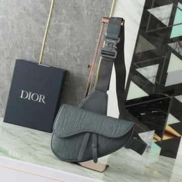 馬鞍包深灰色Dior Gravity印花效果皮革和深灰色粒面牛皮革￥30，00
