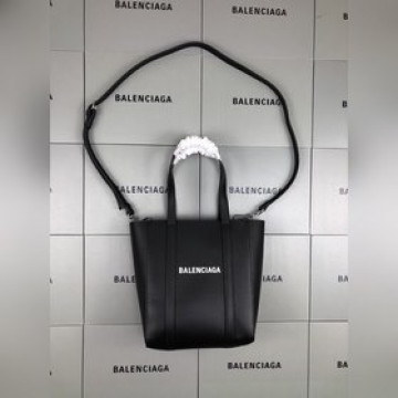 巴黎最新版購物袋出來啦！B. everyday tote 小號新款簡約有風格