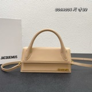 jacquemus口紅包 手提斜挎，展示不一樣的法式浪漫 ，原版皮，搭配巧妙的