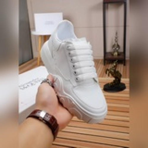 （情侶款）【Alexander. McQueen】最高版版本麥昆低幫新款情侶鞋，