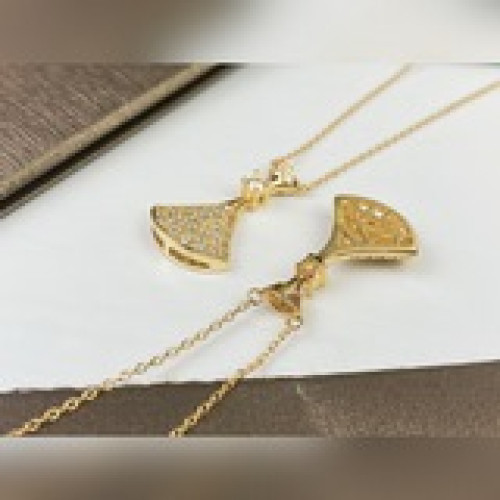 BVLGARI 寶格麗滿鑽裙子系列 扇形 項鍊高端定制亞金電鍍18k玫瑰金工藝