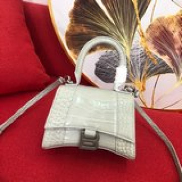 鳄魚紋 迷你，Balenciagα全新推出了帥爆的Hourglass沙漏兩用腰包