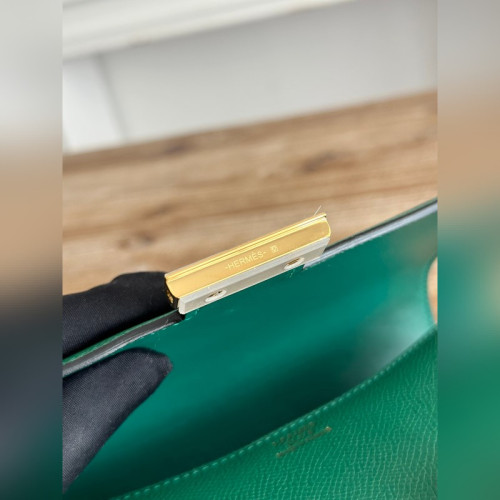 康康 空姐包 顔色：孔雀綠金扣 constance 19cm epsom掌紋小牛皮 半手工 蜜蠟線縫制