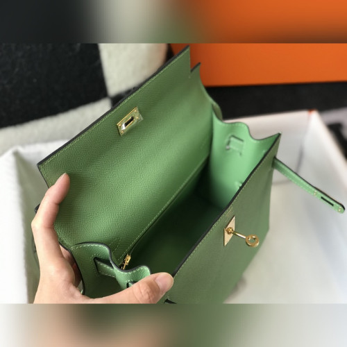 凱莉 牛油果綠色金扣 EPSOM牛皮 純手工+蜜蠟線 全純鋼制五金25cm 28cm