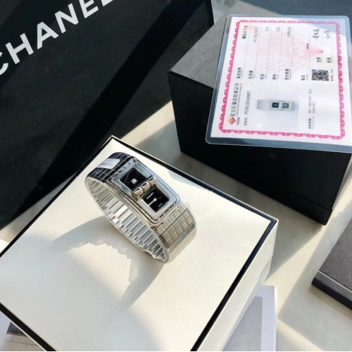 原單狠貨 ，集所有香奈兒CHANEL經典元素於一體的 CODE COCO腕錶