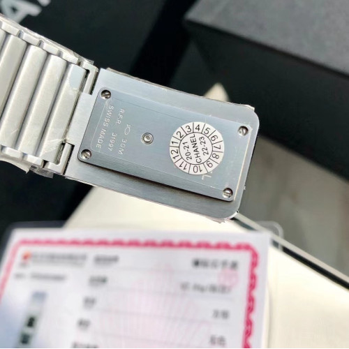 原單狠貨 ，集所有香奈兒CHANEL經典元素於一體的 CODE COCO腕錶