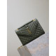 橄欖綠色金扣V型Monogram中號魚子醬信封包，型號487206