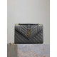 灰色金扣V型Monogram中號魚子醬信封包，型號487206
