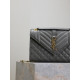 灰色金扣V型Monogram中號魚子醬信封包，型號487206
