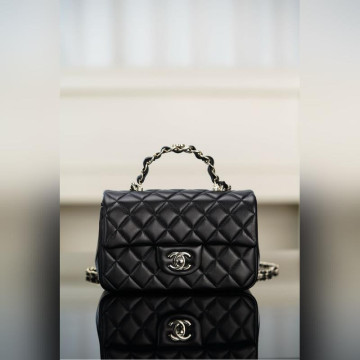 頂級進口原廠皮 所見即所得！ Chanel 23k 秋冬新款 雙C 手柄CF 黑色