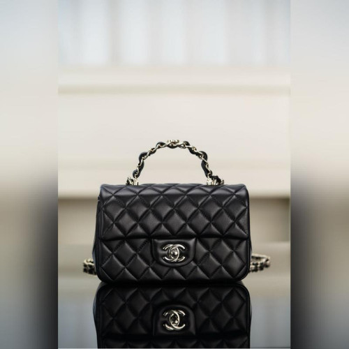 頂級進口原廠皮 所見即所得！ Chanel 23k 秋冬新款 雙C 手柄CF 黑色