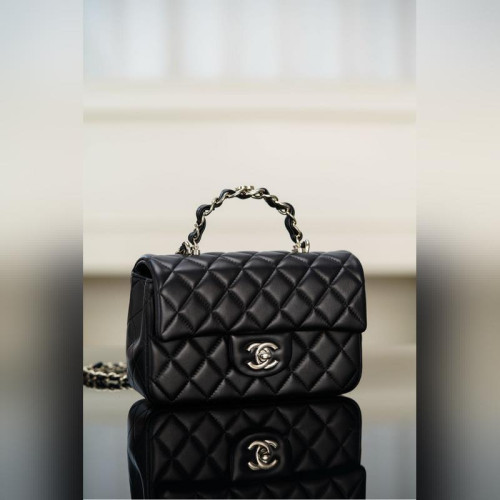 頂級進口原廠皮 所見即所得！ Chanel 23k 秋冬新款 雙C 手柄CF 黑色