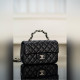 頂級進口原廠皮 所見即所得！ Chanel 23k 秋冬新款 雙C 手柄CF 黑色