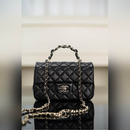 頂級進口原廠皮 所見即所得！ Chanel 23k 秋冬新款 雙C 手柄CF 黑色
