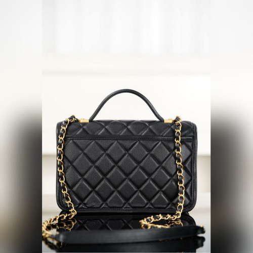 頂級進口原廠皮Chanel 25B 四葉草金幣郵差包 黑金