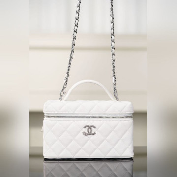 頂級進口原廠皮Chanel 25B 星星鑽扣LP盒子包 白銀