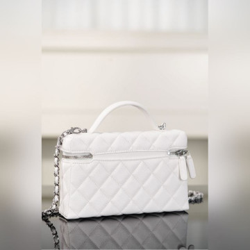 頂級進口原廠皮Chanel 25B 星星鑽扣LP盒子包 白銀