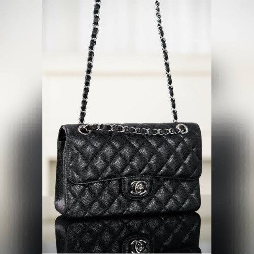 頂級進口原廠皮Classic Flap 經典口蓋包 大球紋 黑銀小號